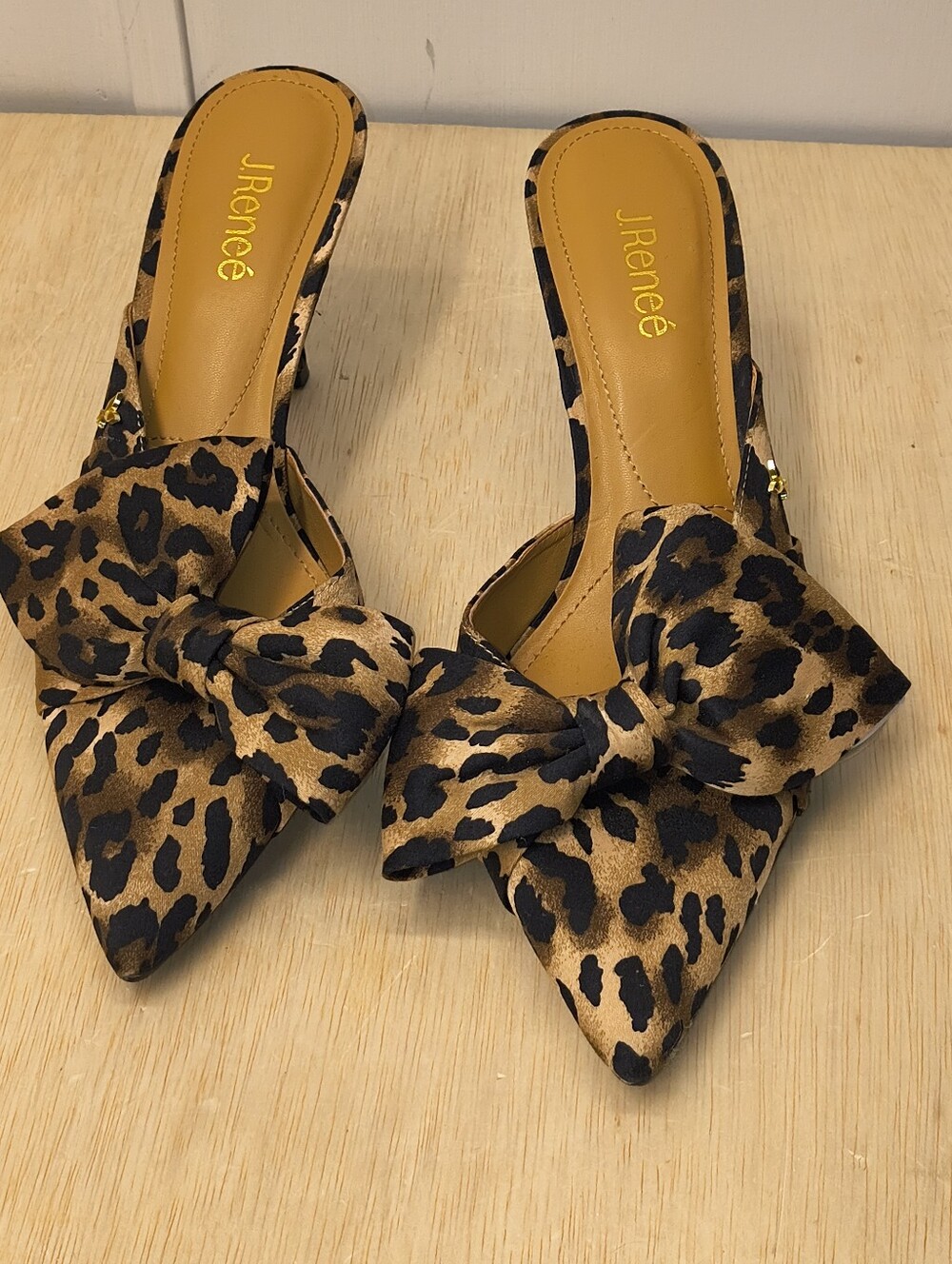 J. Renee Elonna Leopard Print Bow Pointed Toe Kitten Heels Mules Size 11M